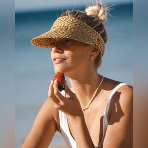 Hemlock Women's Capri Straw Visor